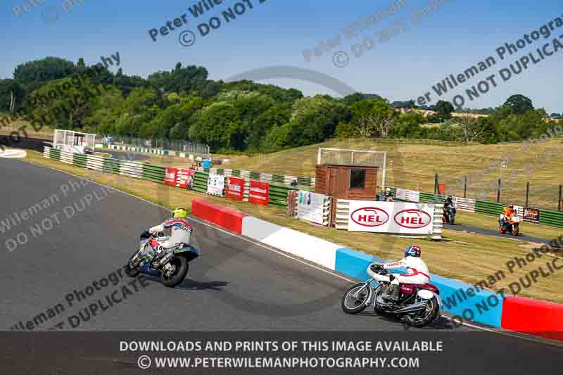 Vintage motorcycle club;eventdigitalimages;mallory park;mallory park trackday photographs;no limits trackdays;peter wileman photography;trackday digital images;trackday photos;vmcc festival 1000 bikes photographs